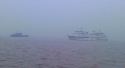 青岛港橙色海优势险预警，，，，，相关海域已实验禁限航