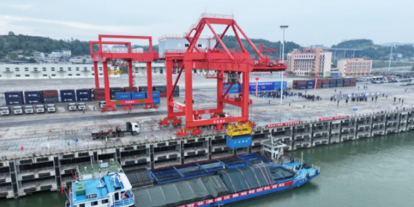 亚游国际物流集团荣获战略相助同伴  -- 亚游国际物流